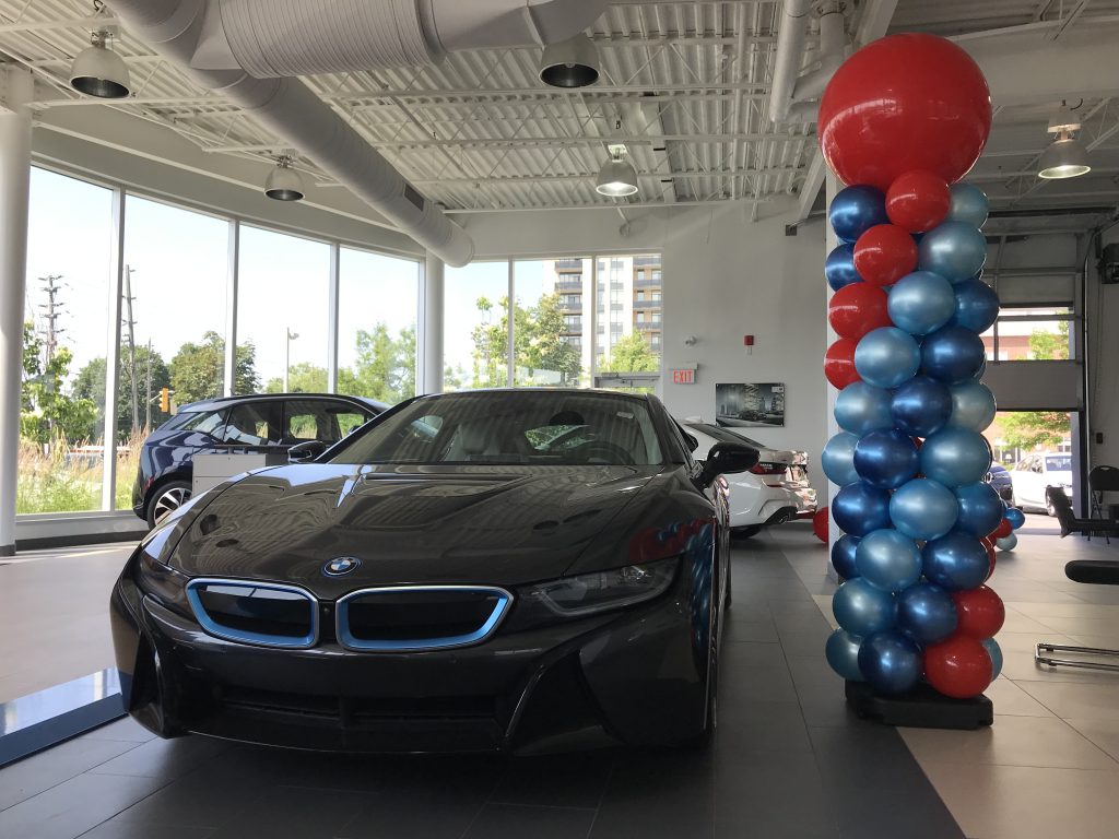 BMW dealership with balloons for a corporate event BMW dealership with balloons for a corporate event